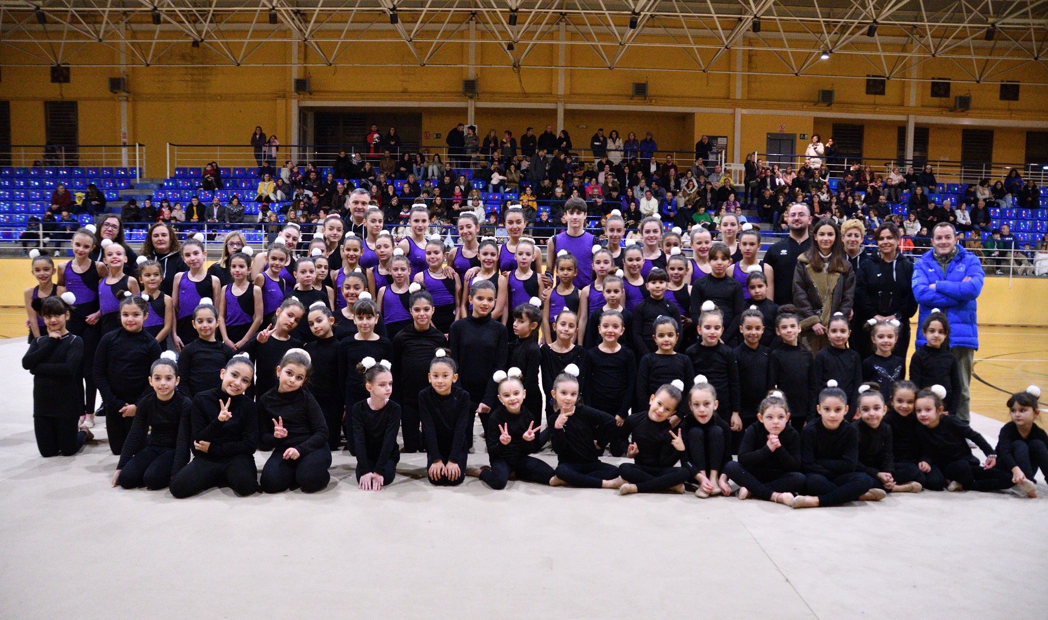 El Club Volaverunt celebra una exhibición de gimnasia rítmica con