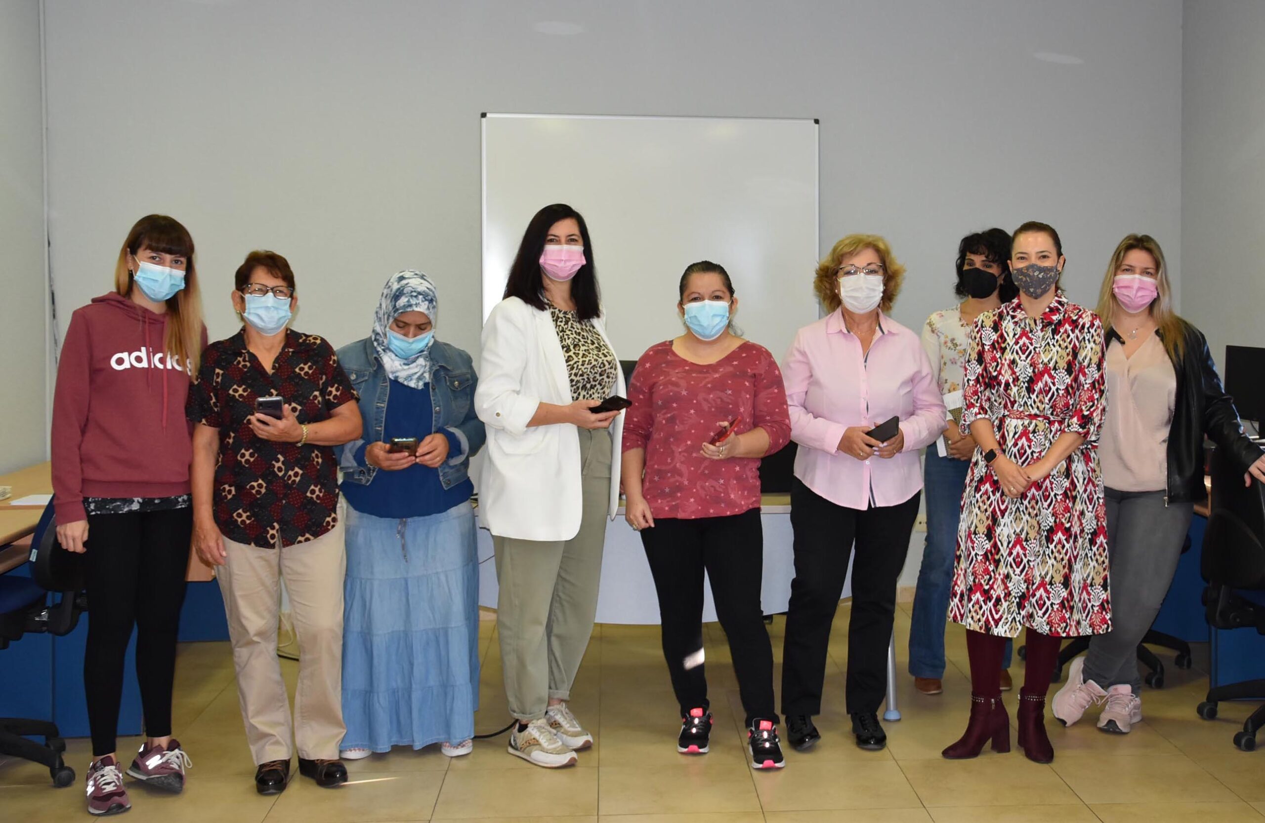 El Centro de la Mujer imparte el 'Taller de Herramientas on-line para ...