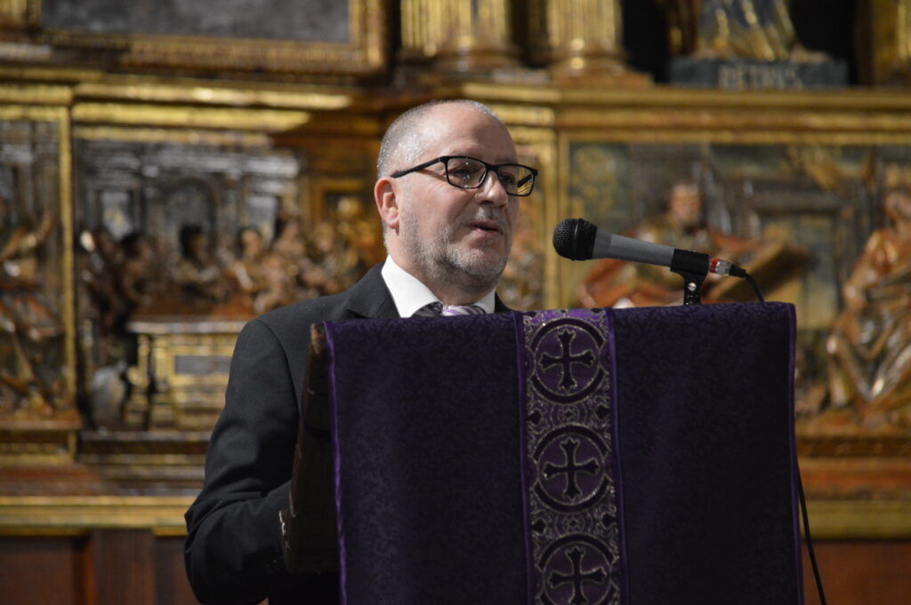 "Animo a que cojáis vuestras túnicas y acompañéis a Cristo": Tomás Sánchez Arévalo pregonero de la Semana Santa 2024