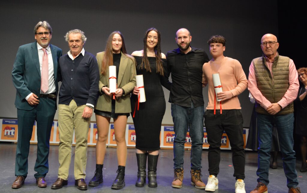 Una noche llena de humor,valores y emoción en la fiesta del deporte churriego