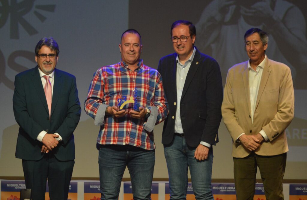 Una noche llena de humor,valores y emoción en la fiesta del deporte churriego