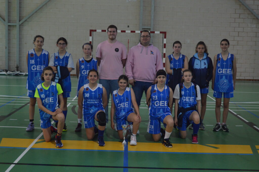 Infantil femenino del CB Miguelturra (Foto: Diario de Miguelturra).