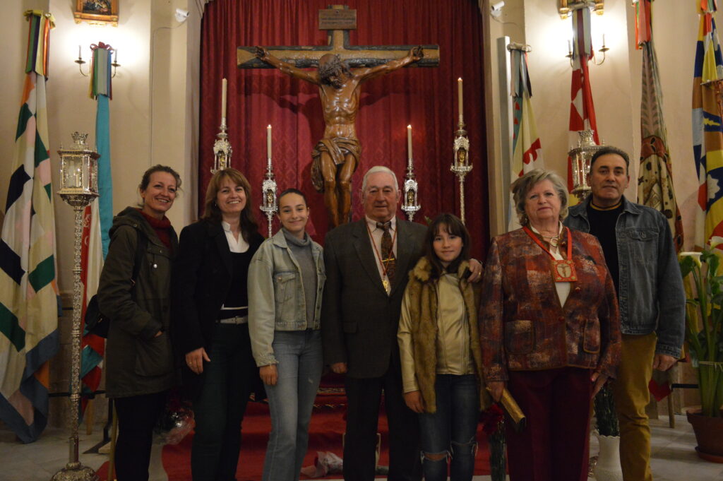 La familia ha arropado a Vicente y Gregoria en este homenaje (Foto: Diario de Miguelturra).