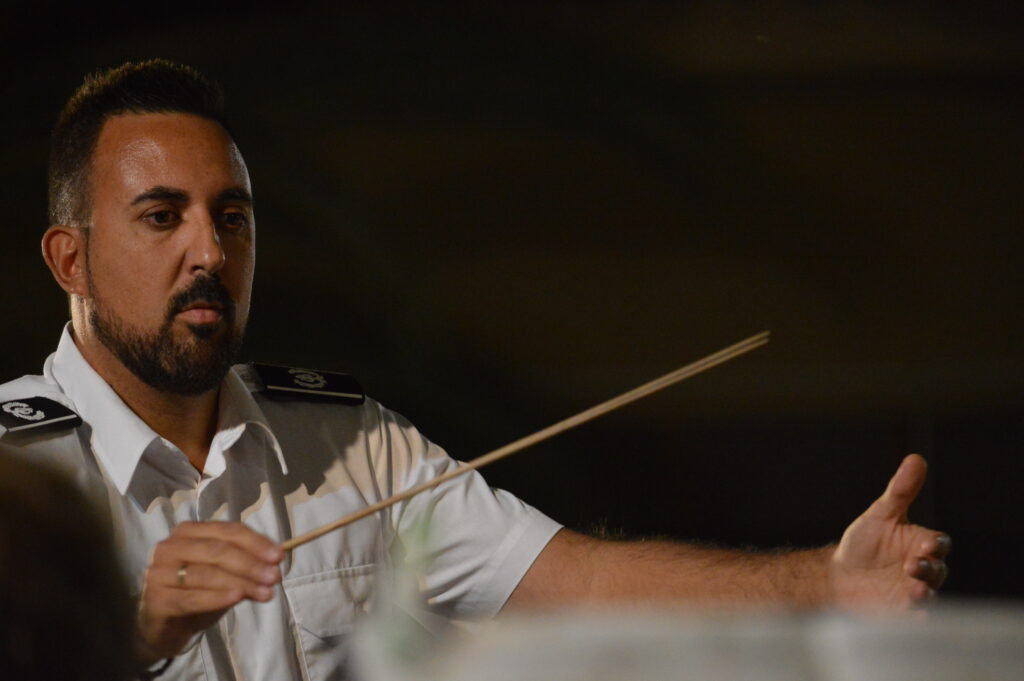 José Manuel García Pozuelo, director de la Banda Sinfónica de Música de Miguelturra (Foto: Diario de Miguelturra).