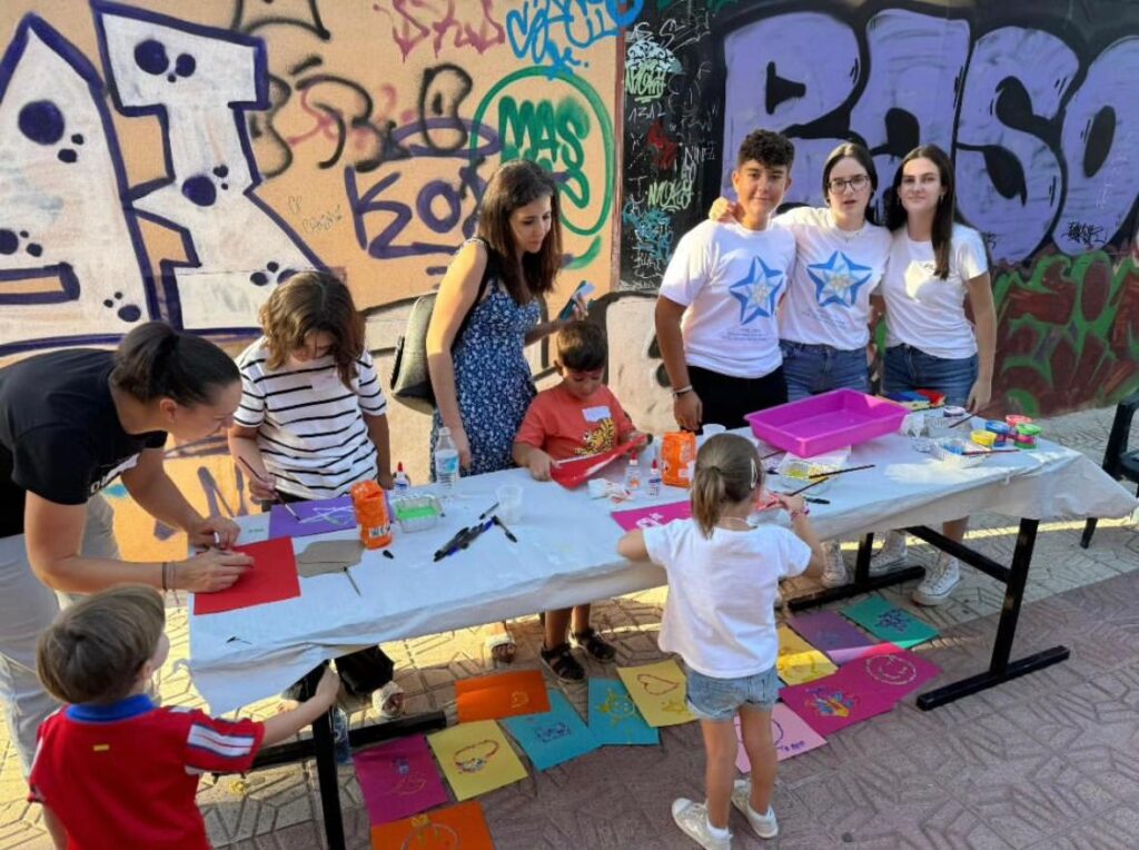 Talleres y juegos organizados por el Grupo Joven de la hermandad de la patrona (Foto: Congregación Virgen de la Estrella).