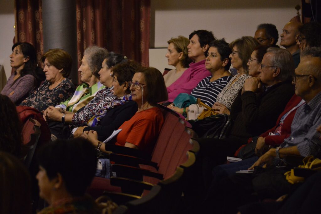 Casi un centenar de personas asistieron al acto (Foto: Diario de Miguelturra).