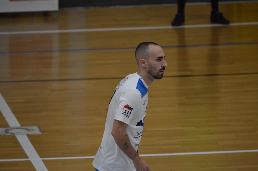 Alfonso Linares, uno de los baluartes de este equipo (Foto: Aurora Herrero/Diario de Miguelturra).