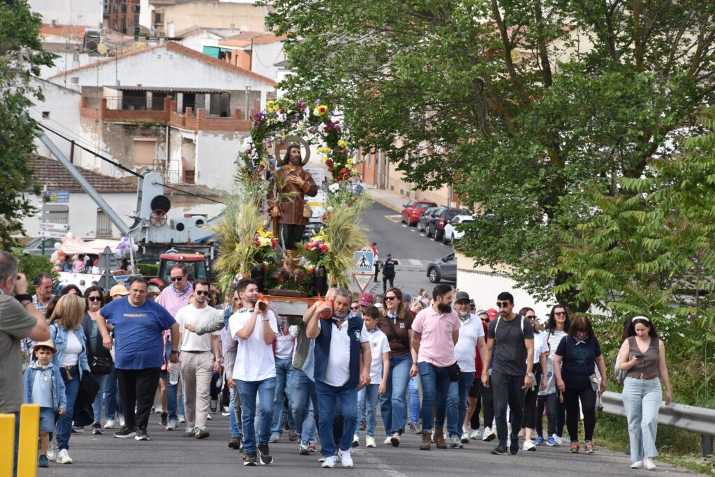 San Isidro recorre las calles de Miguelturra