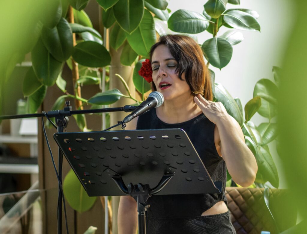 Diana Rodrigo, poeta miguelturreña (Foto: Enrique Ruiz Arenas).