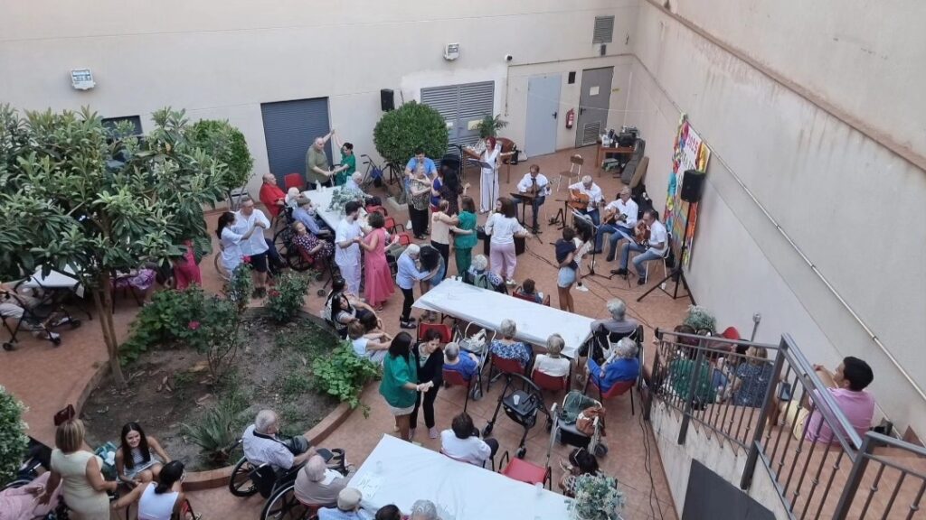 Las residencias celebran el Día de los Abuelos (Foto: Iglesia Miguelturra).
