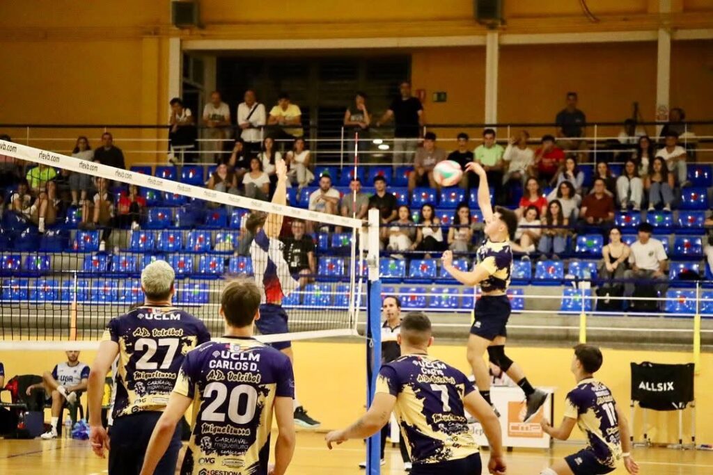 El sénior masculino del ADV frente a Universidad de Granada | ADV Miguelturra