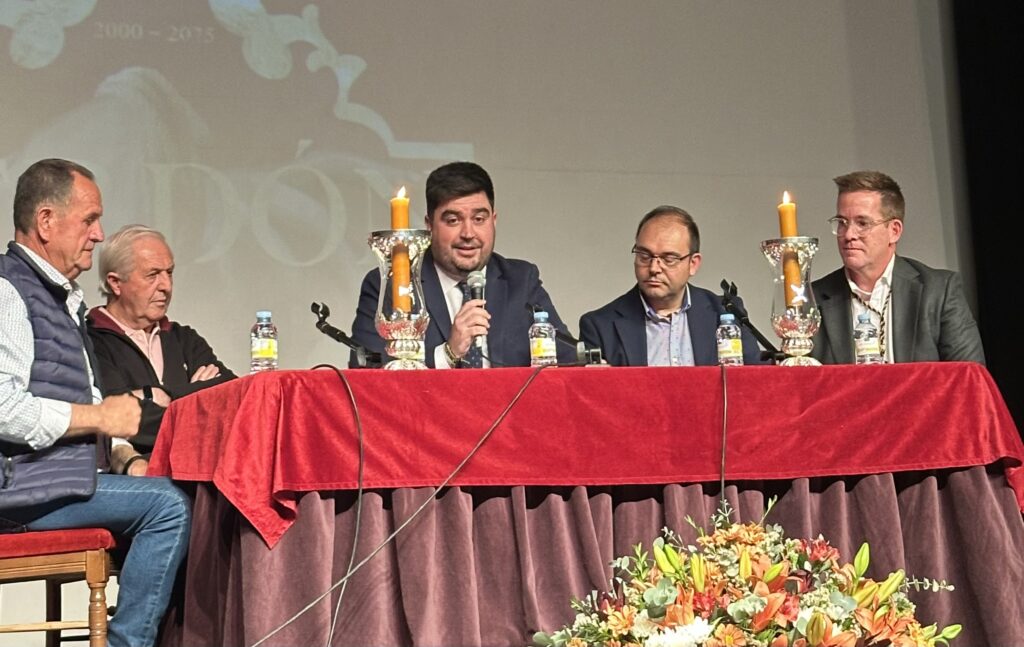 La tertulia sirvió para conocer muchos detalles de estos 25 años de historia de Nuestro Padre Jesús del Perdón | Diario de Miguelturra