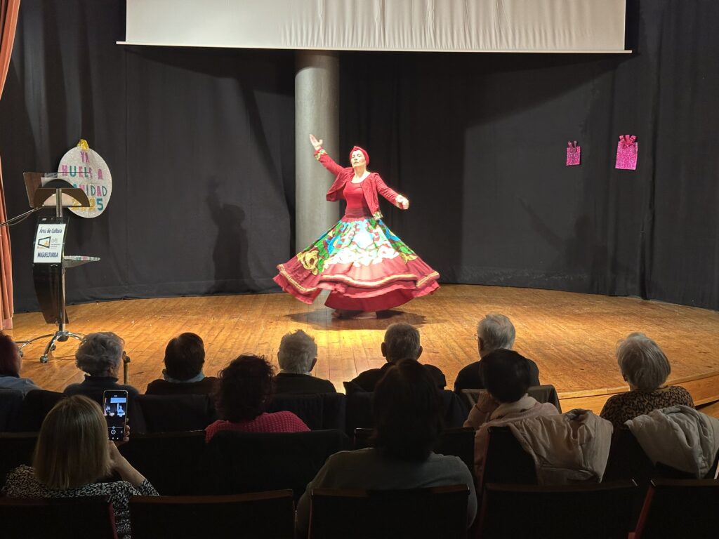 Safiya Aisha ha traído sus danzas hasta la Casa de la Cultura | Diario de Miguelturra