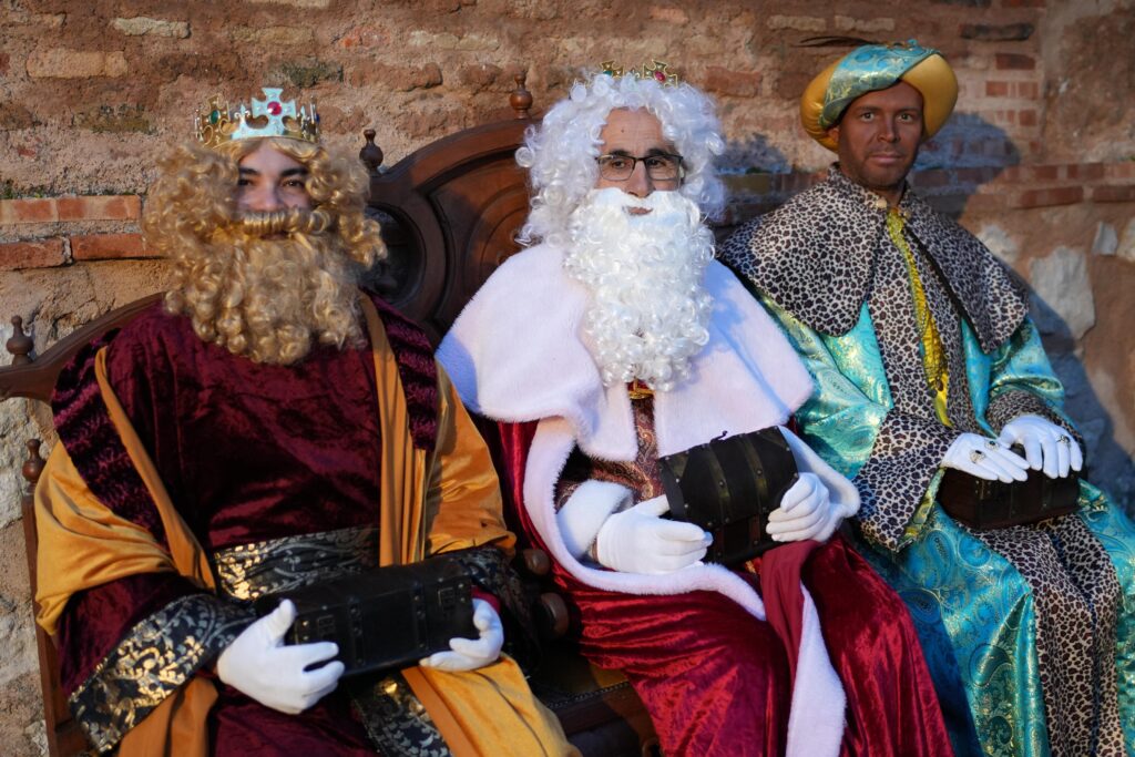 Los Reyes Magos volvieron a estar presentes en el Belén Viviente | Diario de Miguelturra