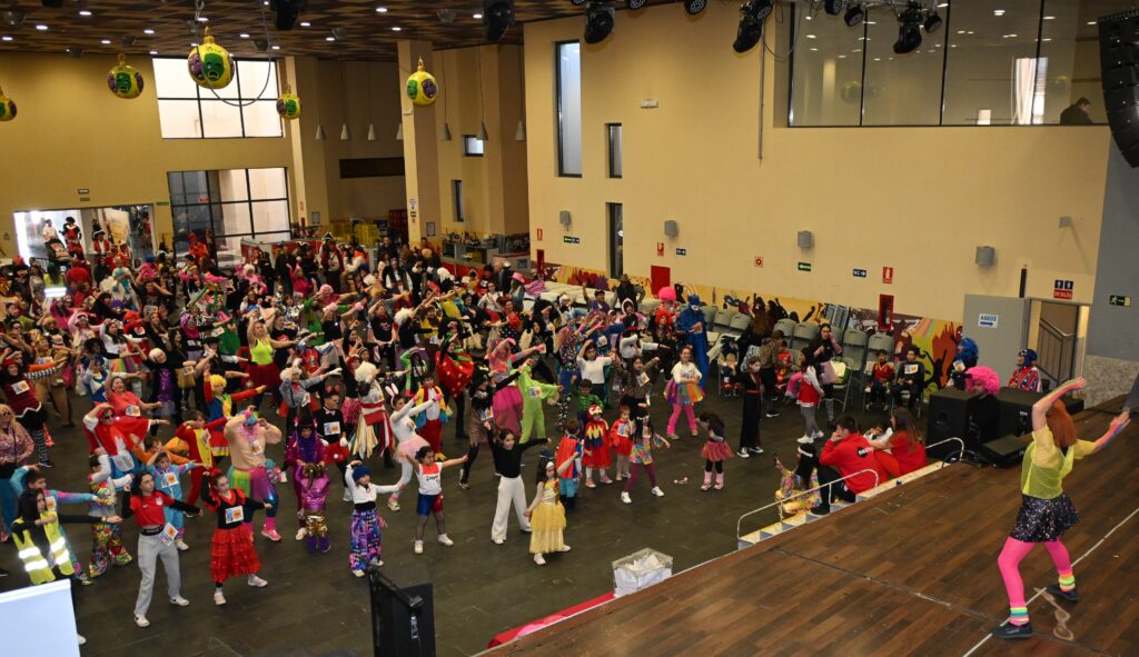 La zumba asegura el movimiento en la jornada