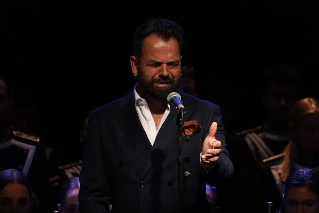 Quintín Zamora derrochó arte sobre el escenario del Cine Paz en el XXVIII Acto de Exaltación a la Saeta | Diario de Miguelturra