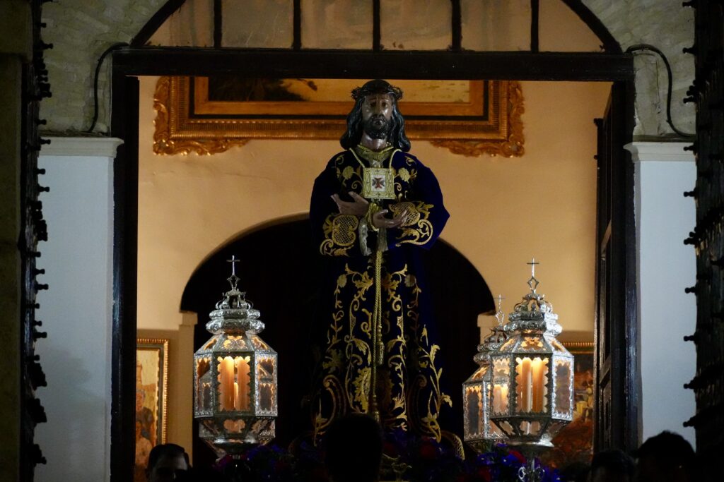 Jesús de Medinaceli saliendo de la parroquia | Diario de Miguelturra