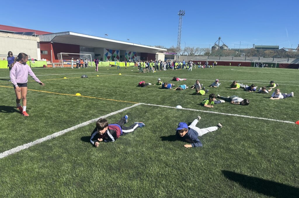 Escolares de todos los colegios de Miguelturra disfrutan de distintos juegos | Diario de Miguelturra