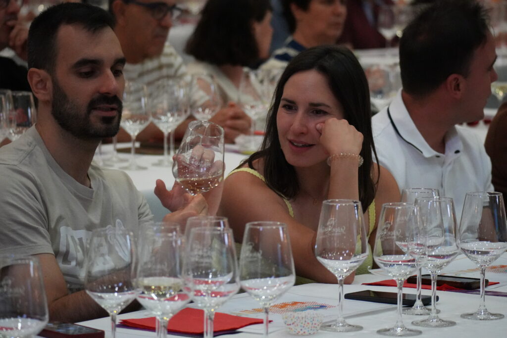 Cata de vinos con motivo del Día de la Provincia | Diario de Miguelturra