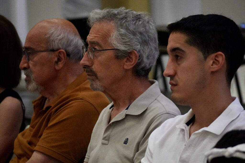Los participantes han estado atentos a las explicaciones de Esther Muñoz | Diario de Miguelturra