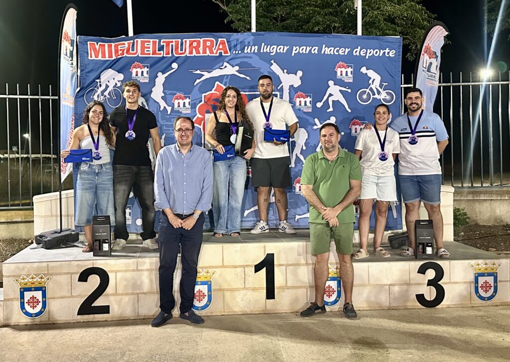 Podio categoría Mixto Aficionado | Diario de Miguelturra