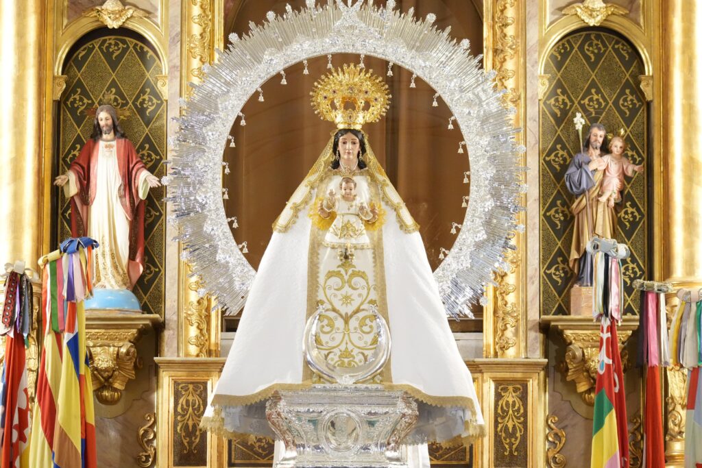 La Virgen de la Estrella vuelve a su camarín | Diario de Miguelturra