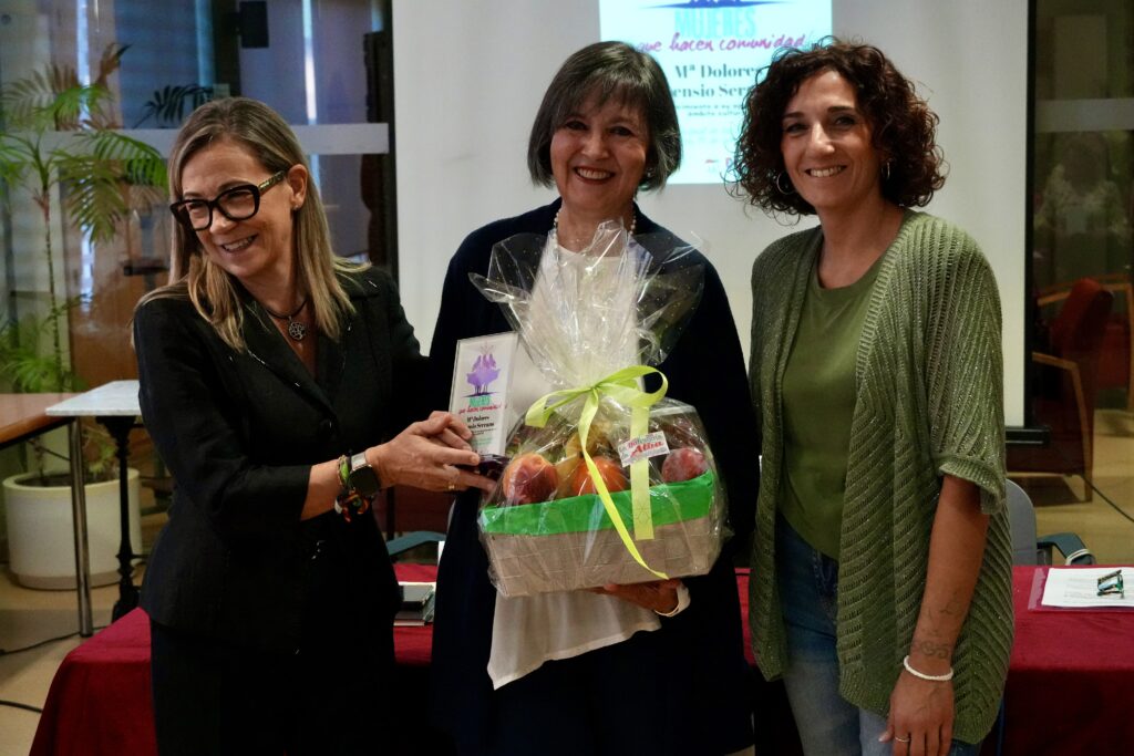 María Dolores Asensio junto a Caridad Sánchez y a Lola Merino | Diario de Miguelturra